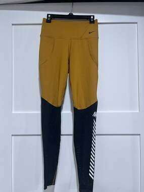 Nike Women's Fast Dri-FIT Running Tights University Gold Black Size XS